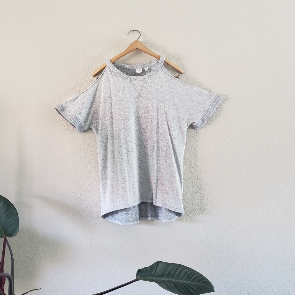 New York & Company Open Shoulder Short Sleeve Sweater Size Large Gray